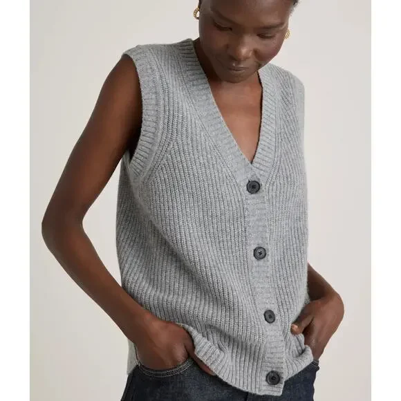 SOLD ‼️Quince Mongolian Cashmere Gray Fisherman Button Front Sweater Vest Small - Picture 1 of 10